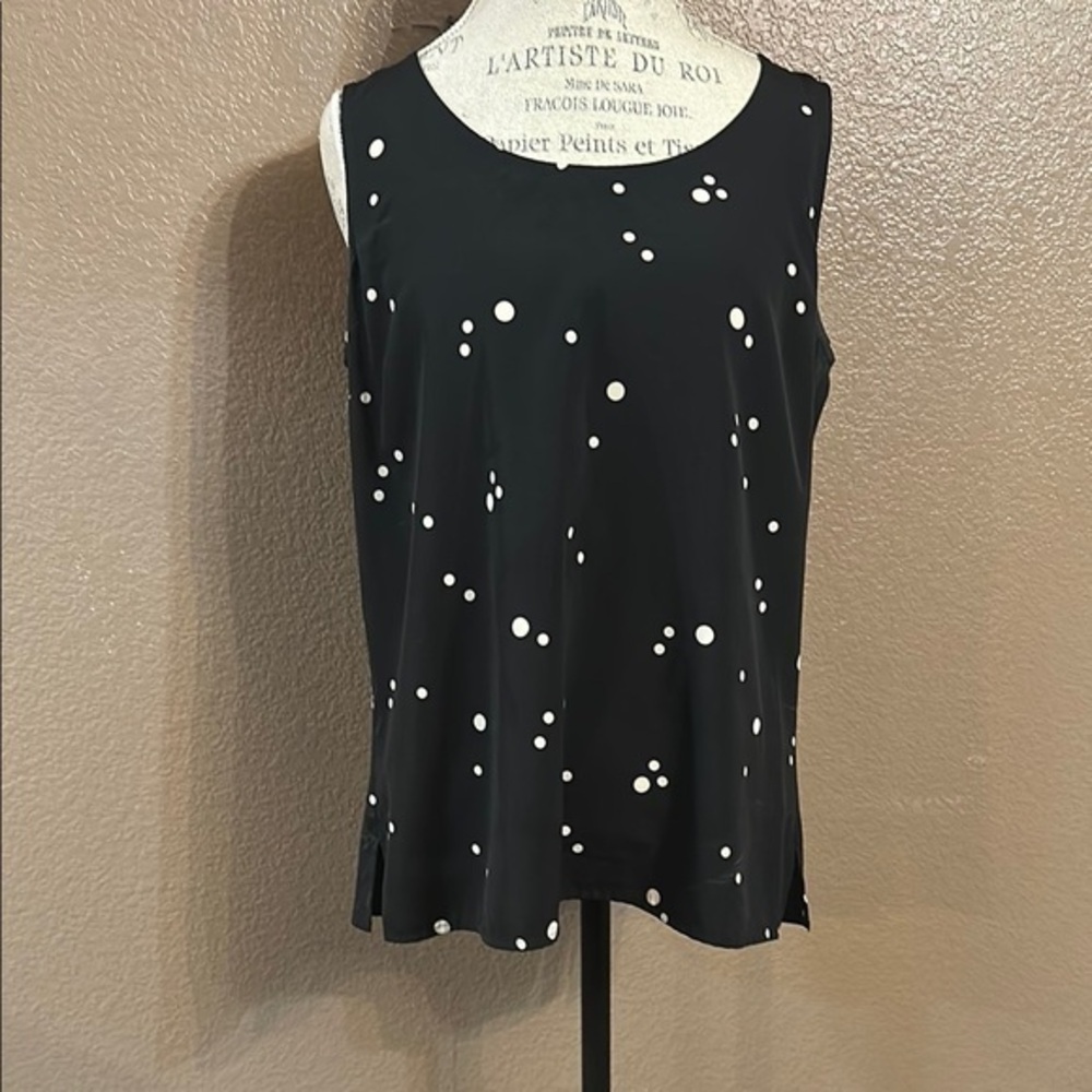 Black and White Polka Dot Sleeveless Top  B11
